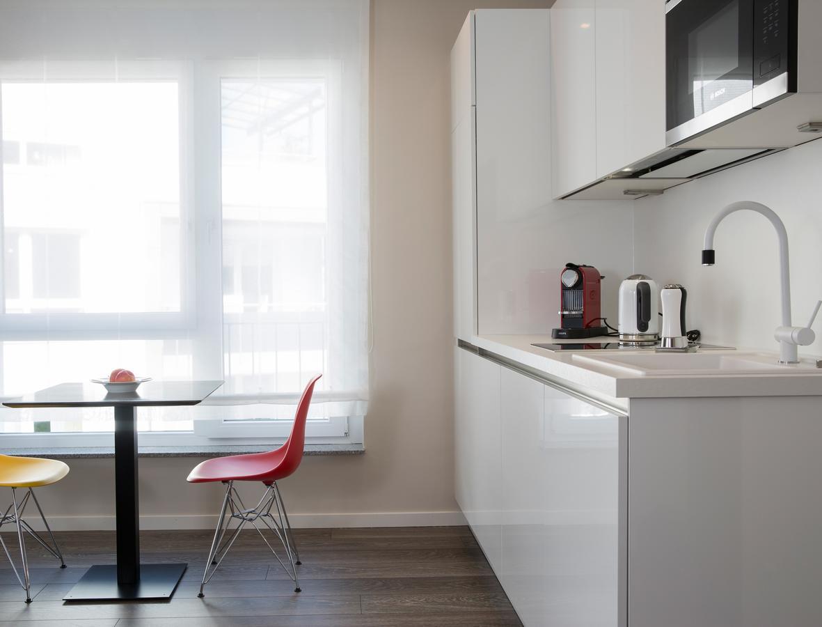 Logis First Class Business Suites Renningen Extérieur photo