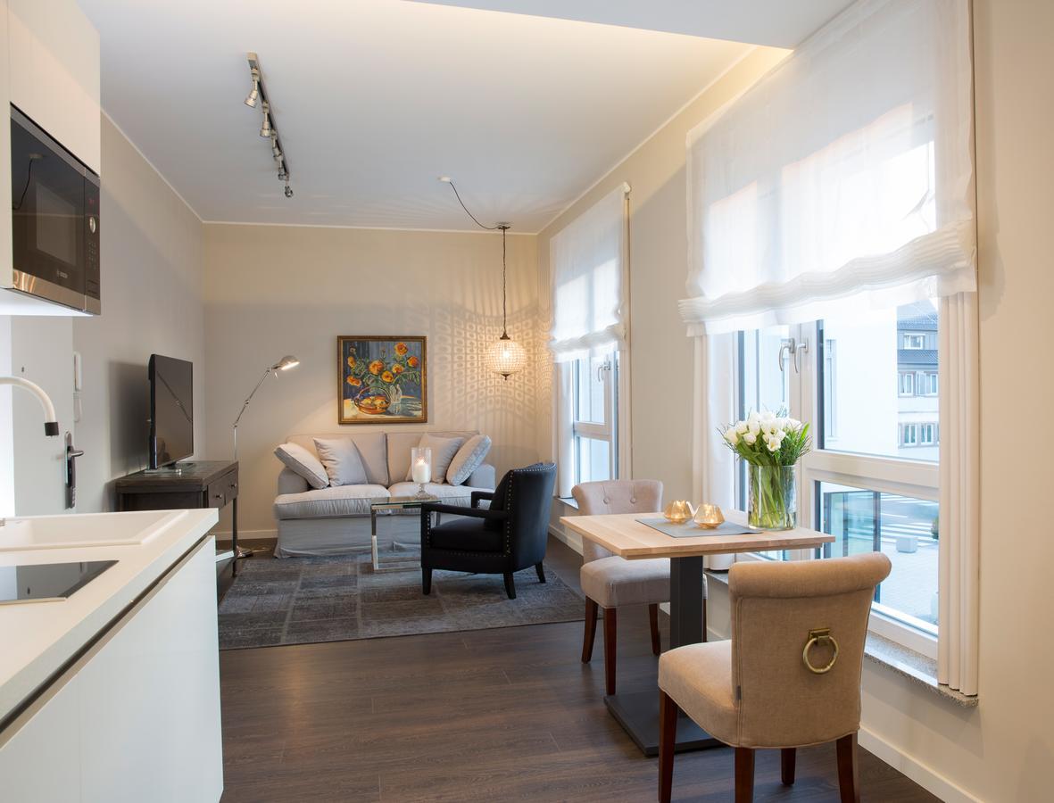 Logis First Class Business Suites Renningen Extérieur photo
